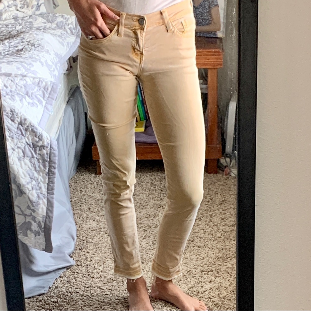 Soft Yellow Skinnies